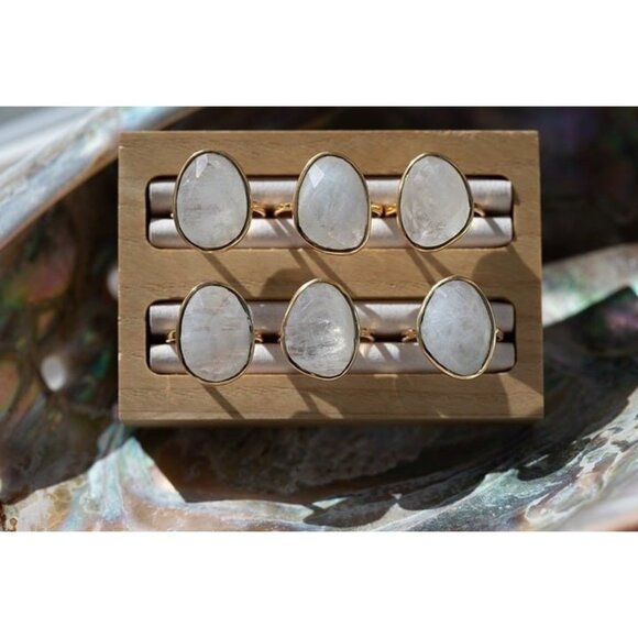 STUNNING Gemstone Statement Ring Large Rainbow Moonstone Gold Vermeil Gorgeous - Picture 10 of 11